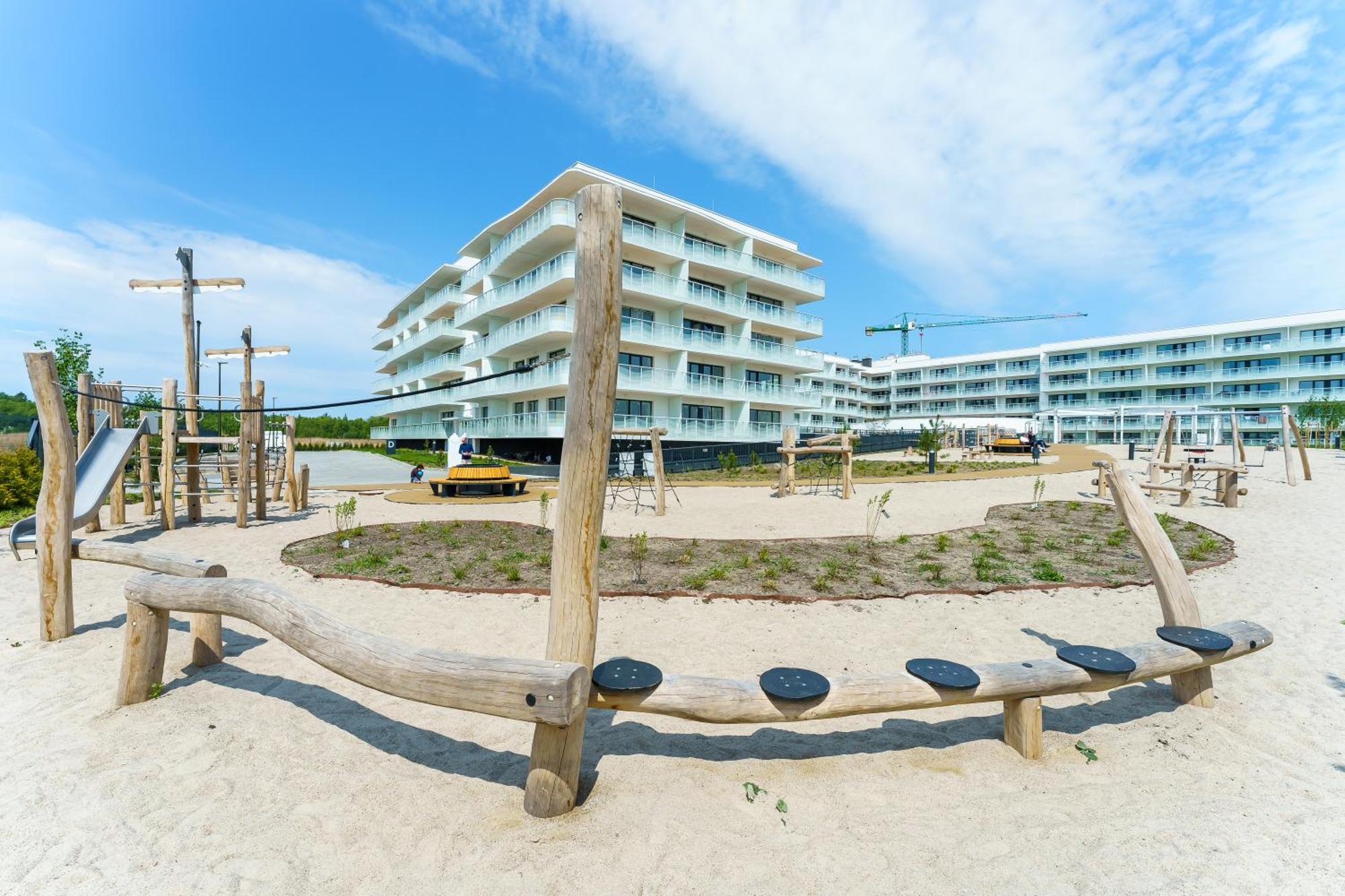 Polanki Aqua Nielimitowany Dostep Do Strefy Basenowej Parking Gratis Apartment Kolberg